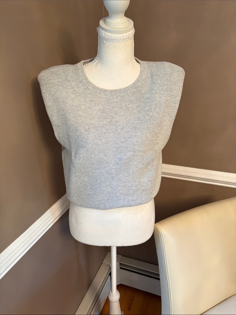 Express Light Grey Sleeveless Padded-Shoulder Knit Top
